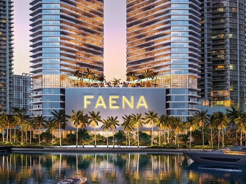 24 SW 4th St - Florida - Miami - 33131